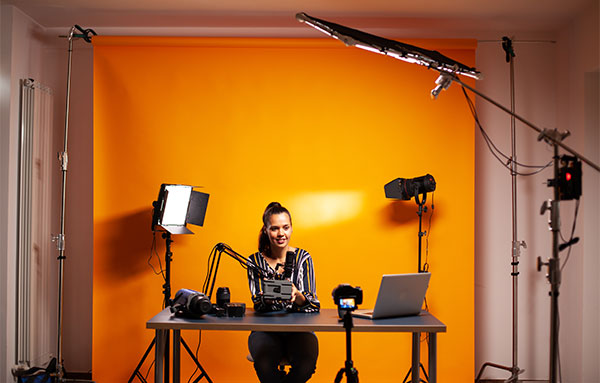 Image of A group of colleagues is collaborating in a modern office setting